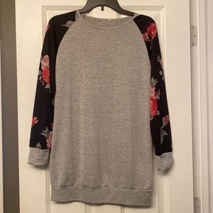 Medium long-sleeved top with floral sleeves-perfect condition, great w/ leggings